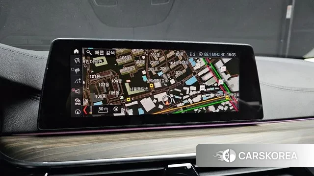 BMW 5 Series (G30) 2019 Серебристо-серый из Кореи, фото 5