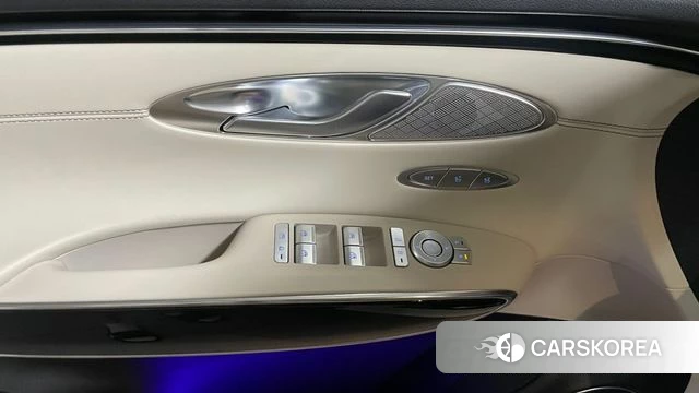 Genesis GV70 2022 Белый из Кореи, фото 5