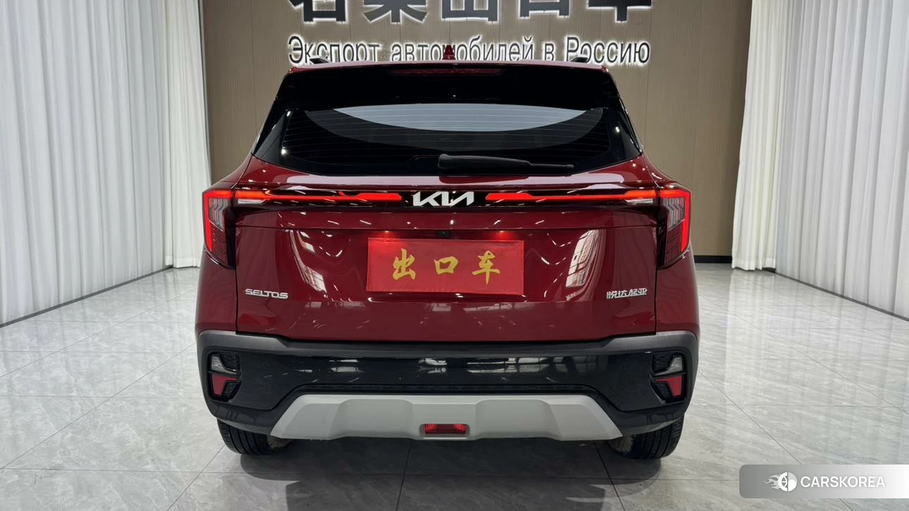 Kia Seltos 2023 Красный из Китая, фото 5