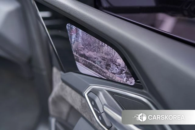 Audi e-Tron 2021 Серебристо-серый из Кореи, фото 5