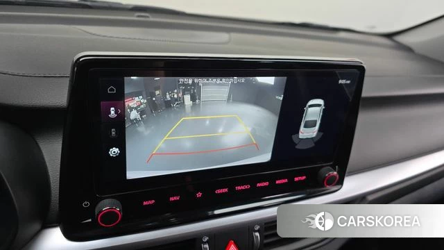 Kia The New K3 2nd generation 2021 Белый из Кореи, фото 5
