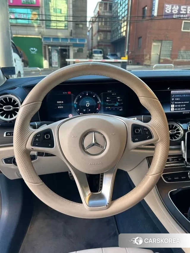 Mercedes-Benz E-Class W213 2018 Белый из Кореи, фото 5