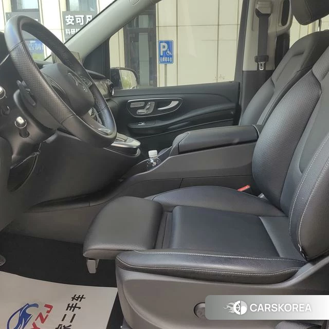 Mercedes-Benz V-class 2023 Черный из Китая, фото 5