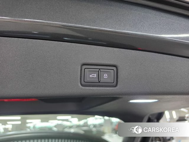 Audi Q5 (80A) 2026 Серый из Кореи, фото 5