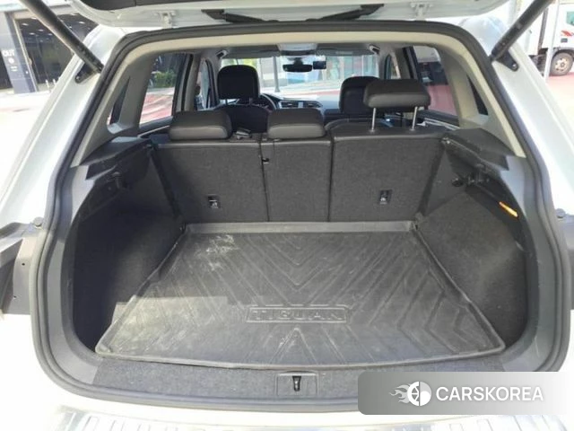 Volkswagen Tiguan second Generation 2022 Белый из Кореи, фото 5