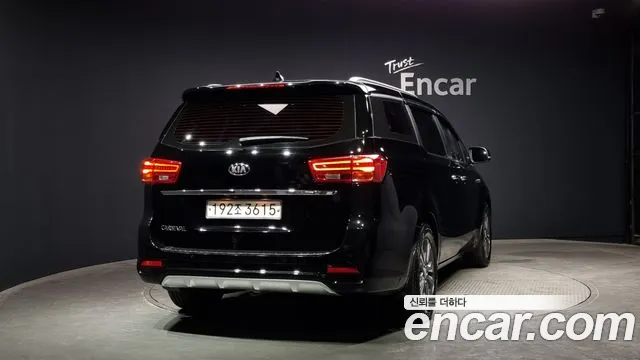 Kia The New Carnival 2018 Черный из Кореи, фото 5