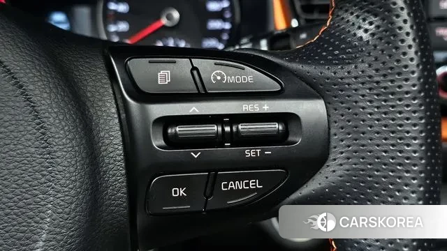 Kia Stonic 2018 Белый из Кореи, фото 5