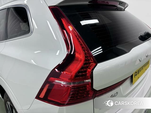 Volvo XC60 2024 Белый из Китая, фото 5