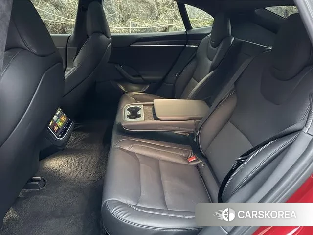 Tesla Model S 2023 Красный из Кореи, фото 5