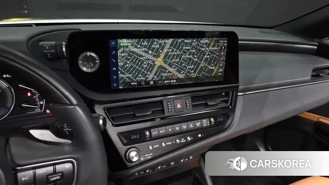 Lexus ES300h 7th generation 2023 Белый из Кореи, фото 5