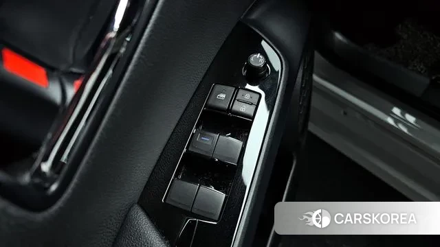 Toyota Prius 4th Generation 2022 Белый из Кореи, фото 5