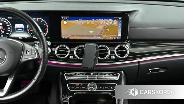 Mercedes-Benz E-Class W213 2018 Черный из Кореи, фото 5