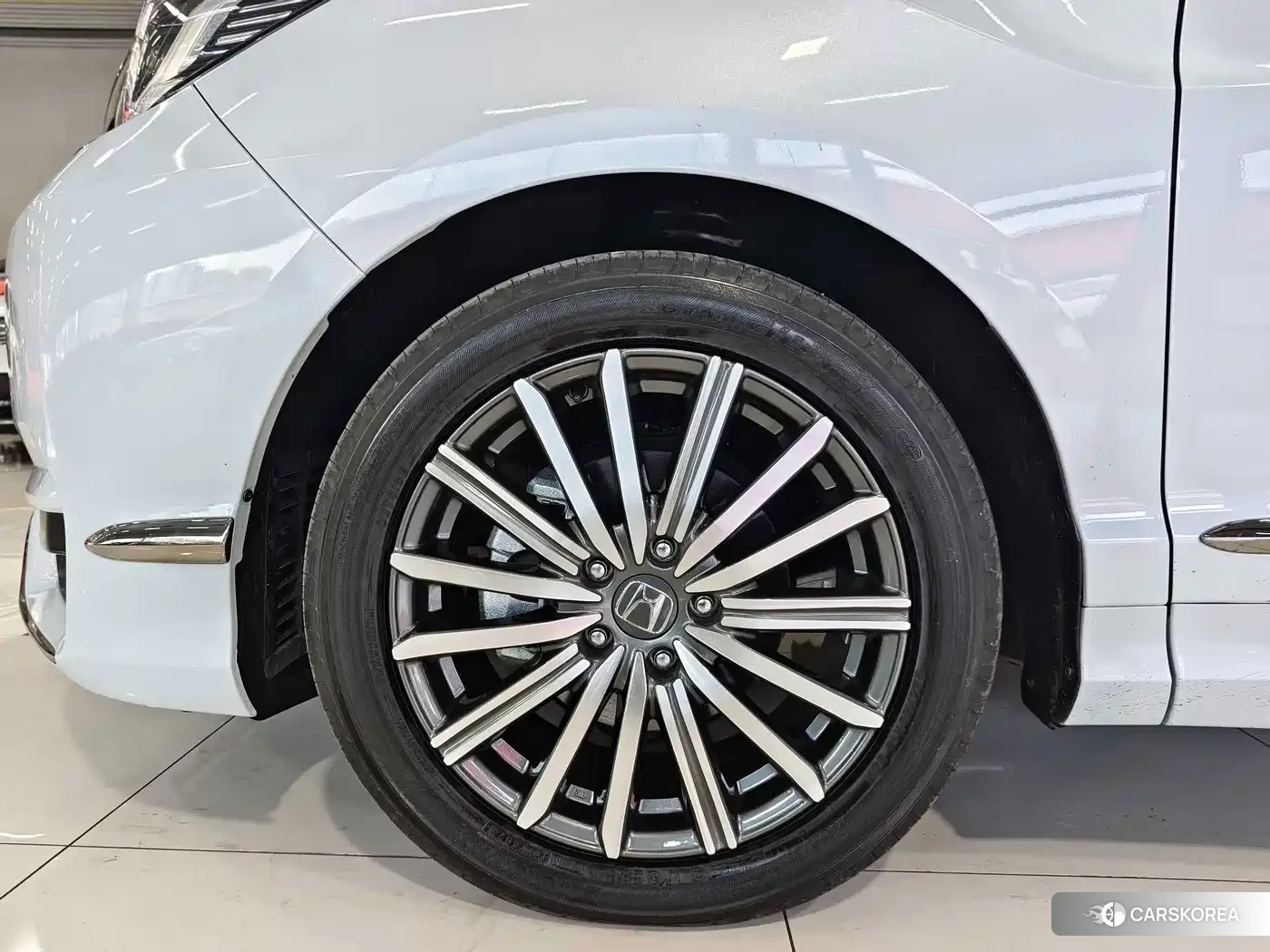 Honda Elysion 2024 Белый из Китая, фото 5