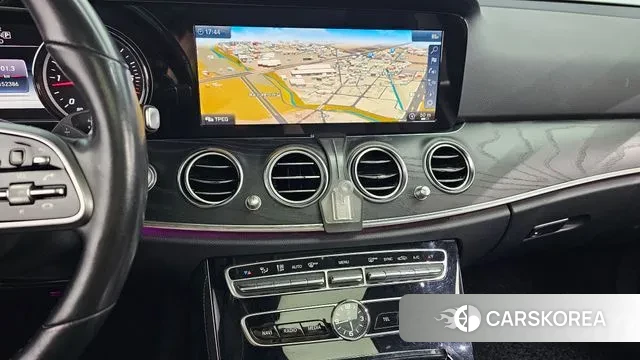 Mercedes-Benz E-Class W213 2019 Черный из Кореи, фото 5