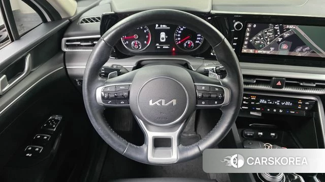 Kia K5 3rd generation 2023 Белый из Кореи, фото 5