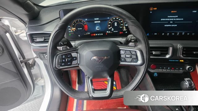 Ford Mustang 7th Generation 2024 Белый из Кореи, фото 5