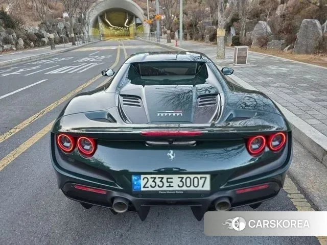 Ferrari F8 Spider 2022 Темно-зеленый из Кореи, фото 5