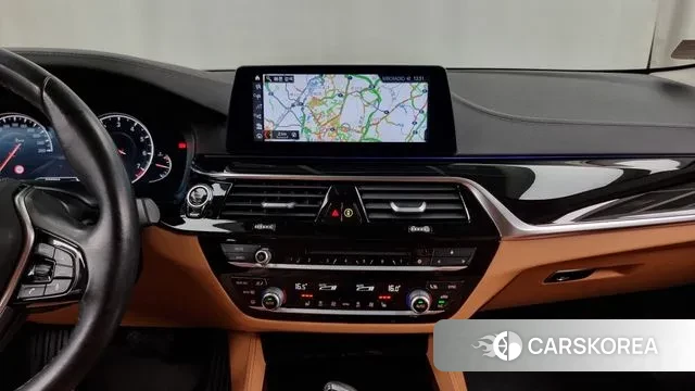 BMW 5 Series (G30) 2018 Серый из Кореи, фото 5