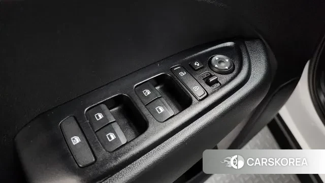 Hyundai Venue 2020 Белый из Кореи, фото 5