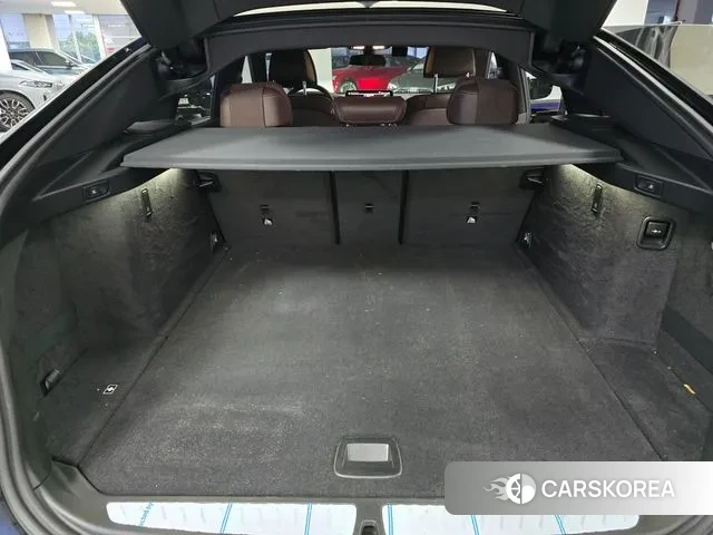 BMW 6 Series GT (G32) 2024 Черный из Кореи, фото 5