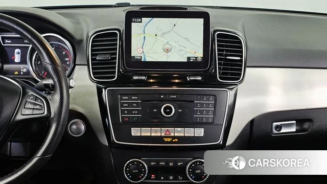 Mercedes-Benz GLE - Class W166 2018 Черный из Кореи, фото 5