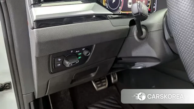 Volkswagen Arteon 2022 Белый из Кореи, фото 5