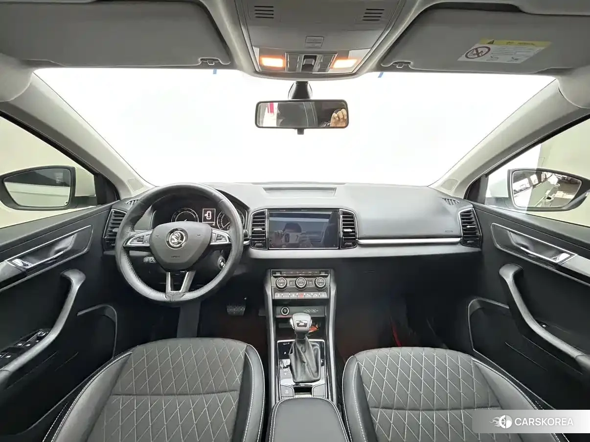 Skoda Karoq 2021 Белый из Китая, фото 5