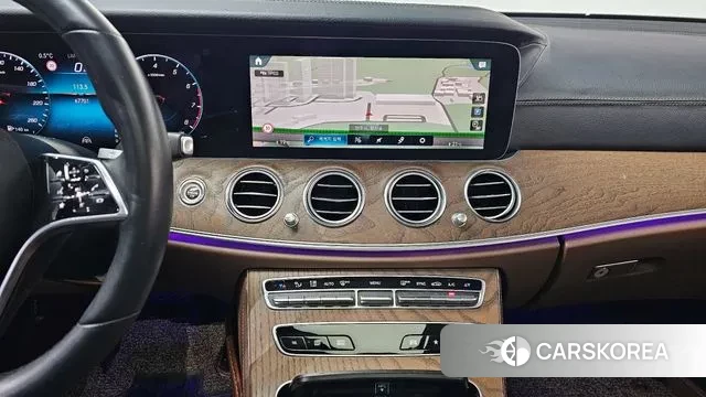 Mercedes-Benz E-Class W213 2021 Белый из Кореи, фото 5