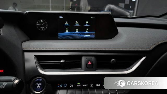 Lexus UX250h 2021 Белый из Кореи, фото 5