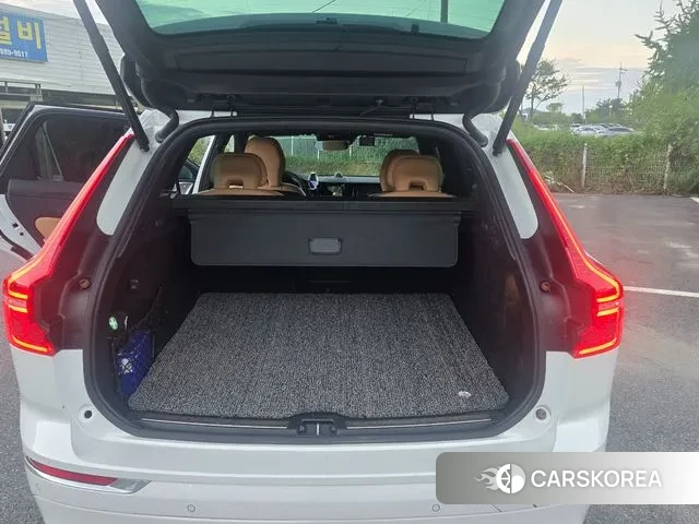 Volvo XC60 second Generation 2020 Белый из Кореи, фото 5