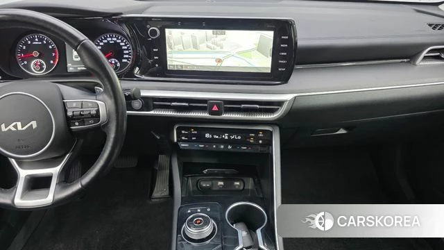 Kia K5 3rd generation 2022 Белый из Кореи, фото 5
