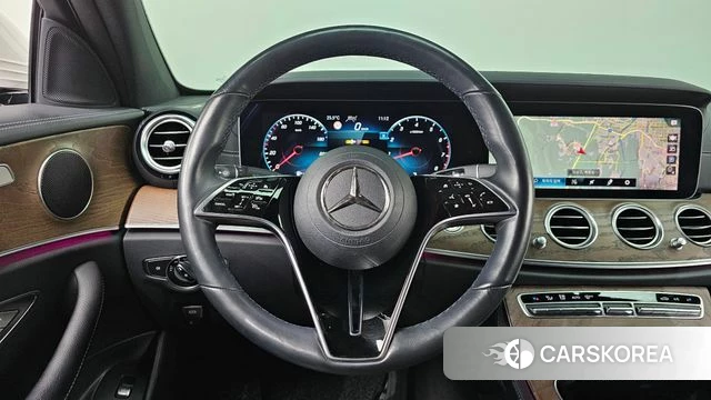 Mercedes-Benz E-Class W213 2021 Белый из Кореи, фото 5