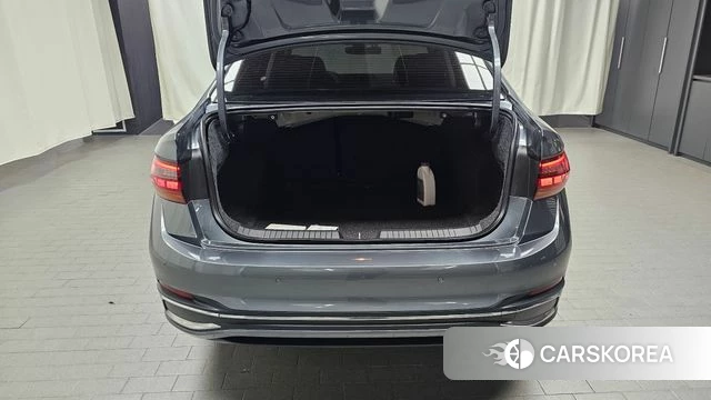 Volkswagen 7th Generation of Jetta 2023 Серый из Кореи, фото 5