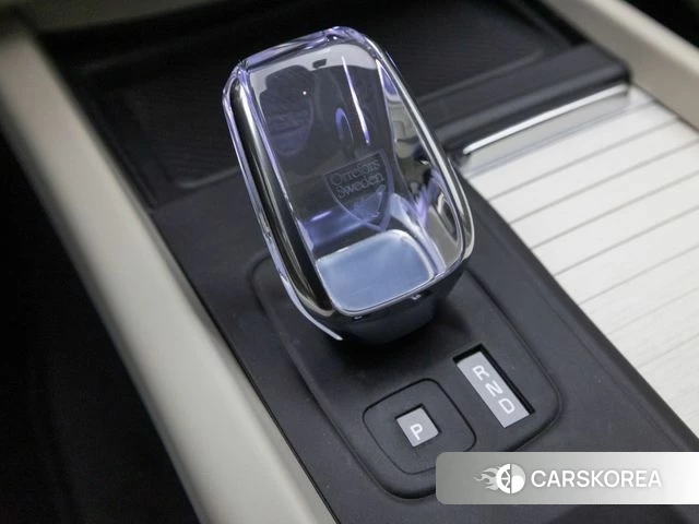 Volvo XC60 second Generation 2026 Белый из Кореи, фото 5