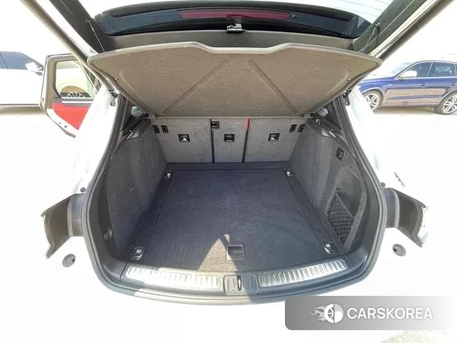 Porsche Macan 2023 Белый из Кореи, фото 5