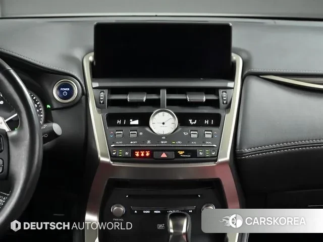 Lexus NX300h 2019 Белый из Кореи, фото 5