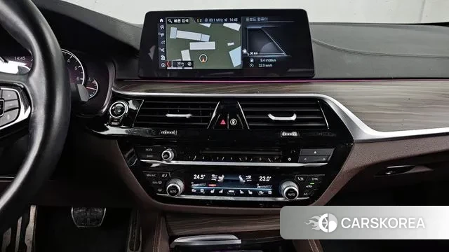 BMW 5 Series (G30) 2018 Черный из Кореи, фото 5