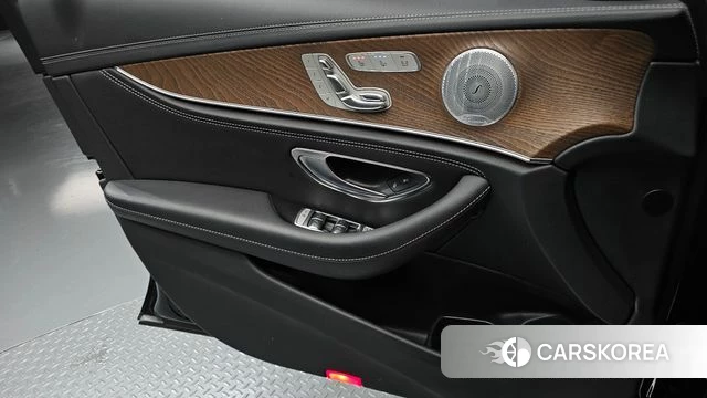 Mercedes-Benz E-Class W213 2020 Черный из Кореи, фото 5