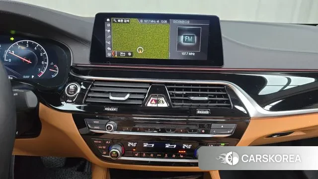 BMW 5 Series (G30) 2019 Черный из Кореи, фото 5