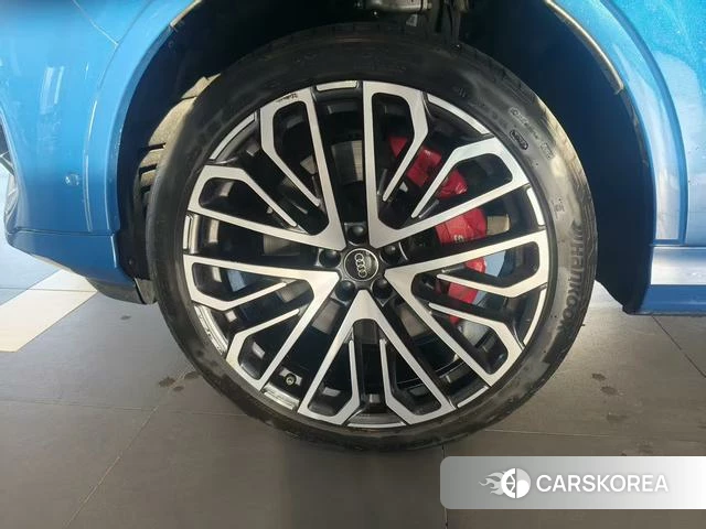 Audi SQ7 2024 Синий из Китая, фото 5