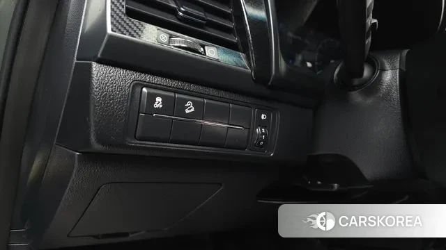 Ssangyong The New Rexton Sports Cannes 2022 Темно-зеленый из Кореи, фото 5