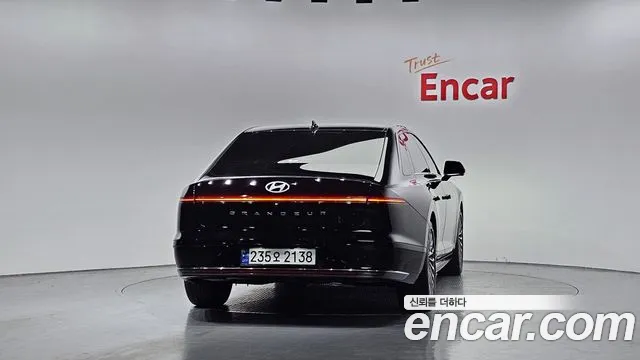 Hyundai Grandeur Hybrid (GN7) 2023 Черный из Кореи, фото 5