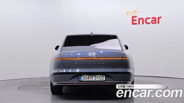 Hyundai Grandeur Hybrid (GN7) 2023 Светло-серебряный цвет из Кореи, фото 5