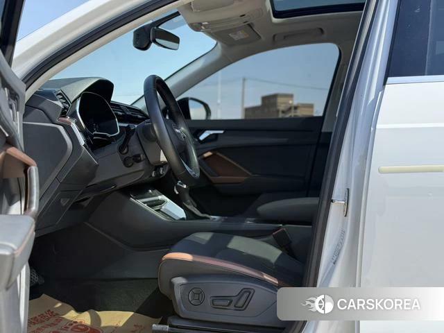 Audi Q3 2023 Белый из Китая, фото 5