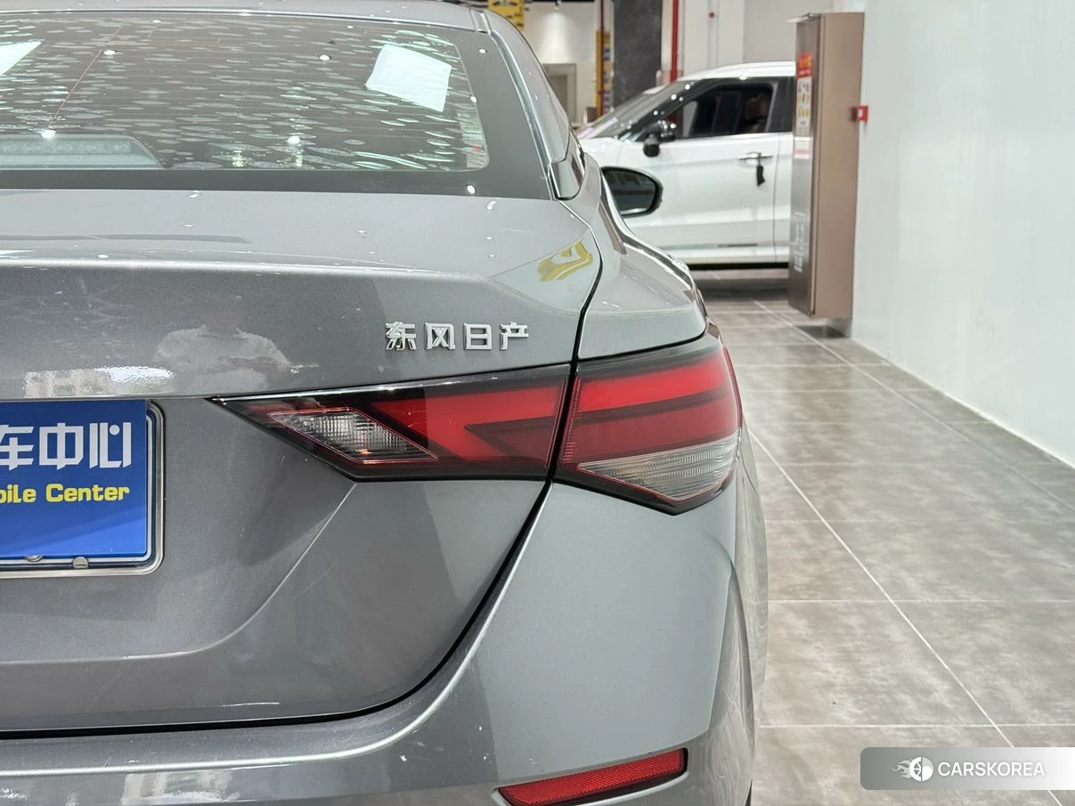 Nissan Xuan Yi 2020 Темно-серый из Китая, фото 5