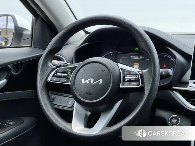 Kia K3 2022 Белый из Китая, фото 5