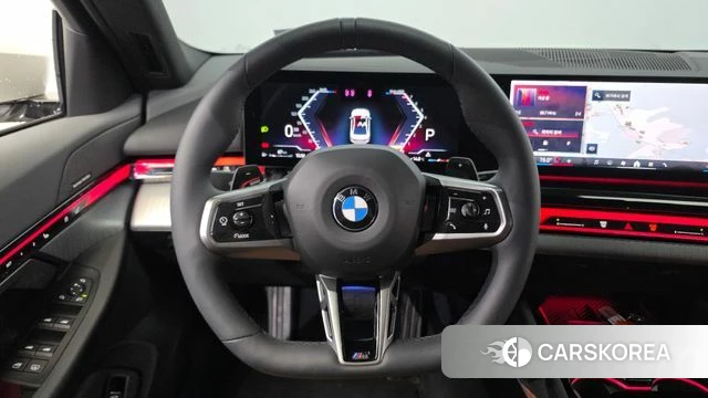 BMW 5 Series (G60) 2025 Белый из Кореи, фото 5