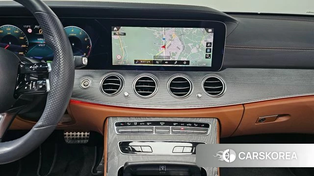 Mercedes-Benz E-Class W213 2021 Серый из Кореи, фото 5