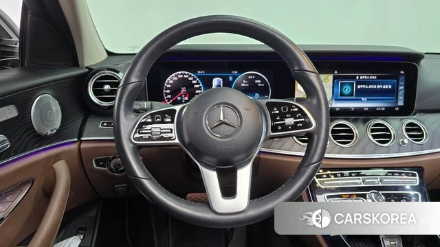 Mercedes-Benz E-Class W213 2018 Черный из Кореи, фото 5