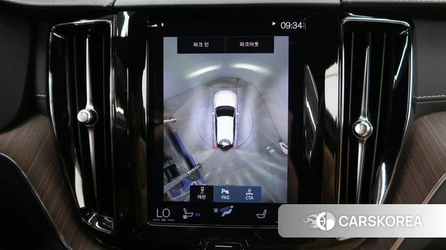 Volvo XC60 second Generation 2021 Белый из Кореи, фото 5